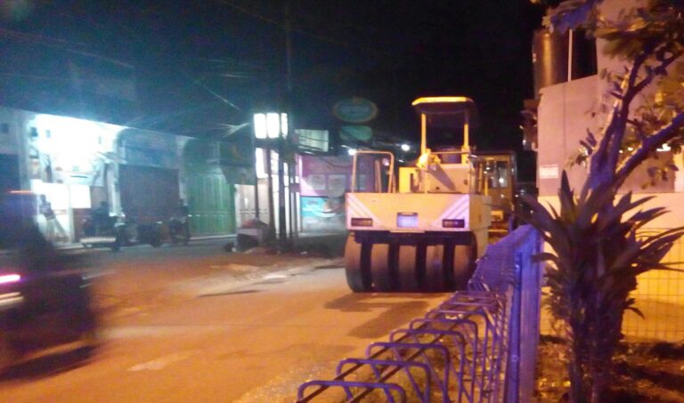 Kurangnya Komunikasi, Pengaspalan Jalan Bintara Jaya Di Stop