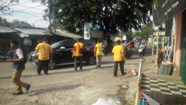 Tiga Pilar Lakukan Razia Masker Kembali Di Duren Jaya
