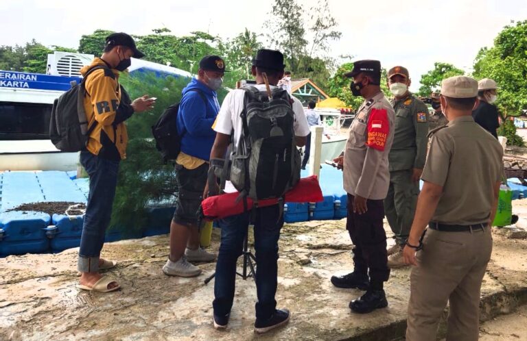 Di Dermaga Marina Ancol, 109 Wisatawan Setelah Scan PeduliLindungi Berangkat ke Pulau Seribu