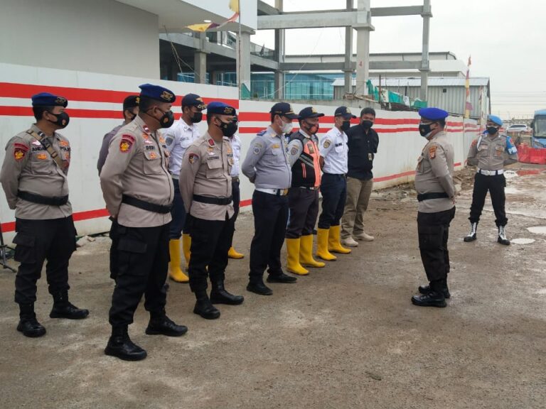 Ke Pulau Seribu, 103 Penumpang Kapal Di Pelabuhan Kaliadem Jalani Scan PeduliLindungi