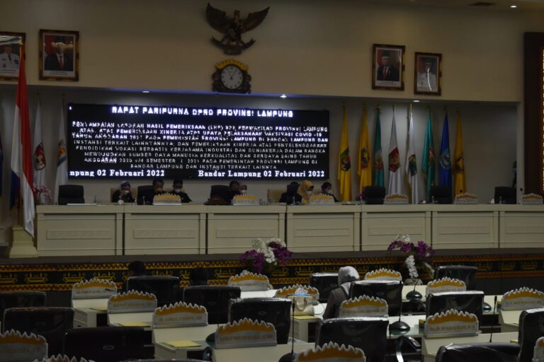 Kasrem 043/Gatam Menghadiri Rapat Pripurna DPRD Provinsi Lampung