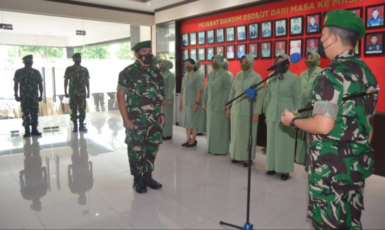 Dandim 0505/JT Pimpin Korp Rapot Penerimaan Perwira dan Menempati Jabatan Kasdim