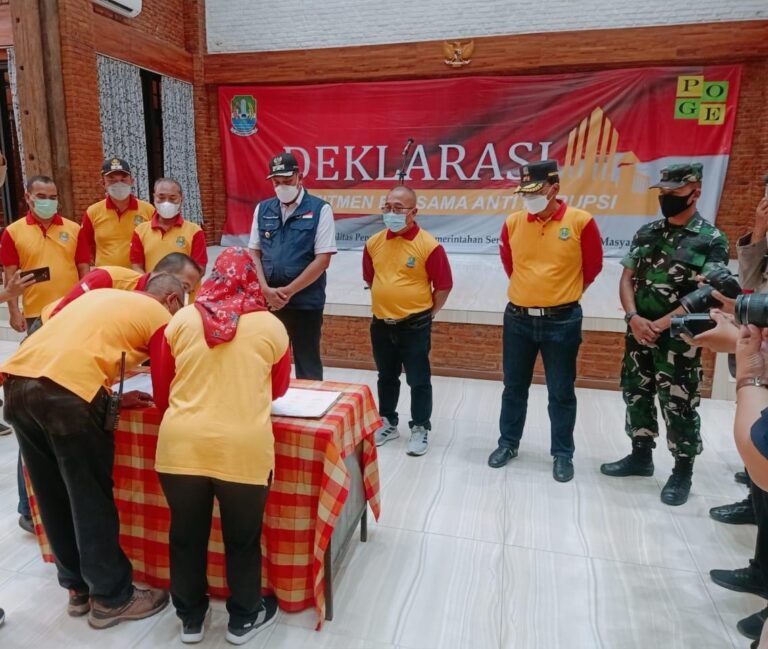 Plh.Danramil Turut Saksikan Kegiatan Deklarasi dan Penandatanganan Komitmen Bersama Anti Korupsi