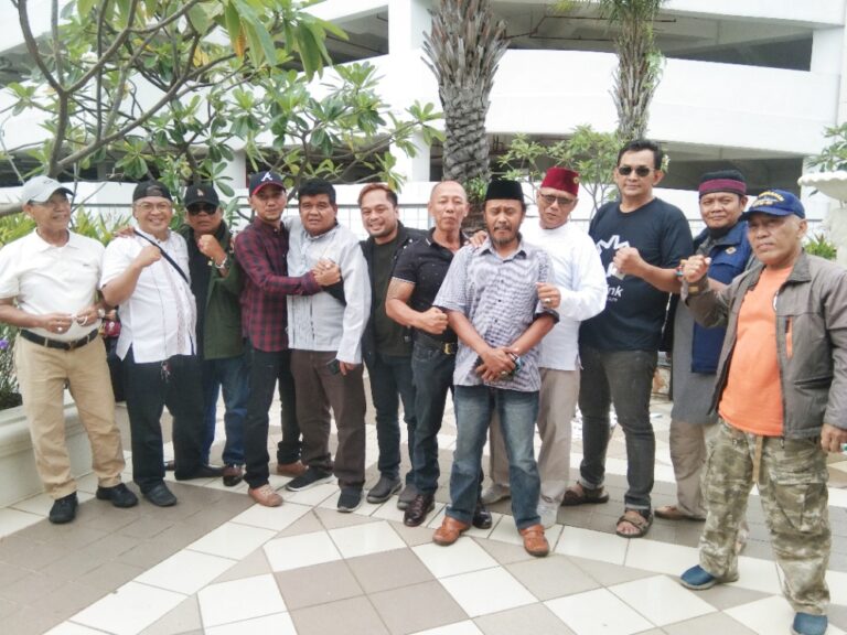 Silaturahmi 31 Ormas Lokal dan Nasional di Rumah Guyub Tenabang   di Aula Apartemen Batavia