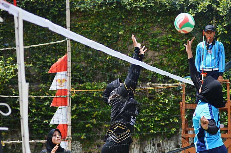 Jutaan Hadiah Menanti, Pada Turnamen Bola Volly Putri Gilang Cup