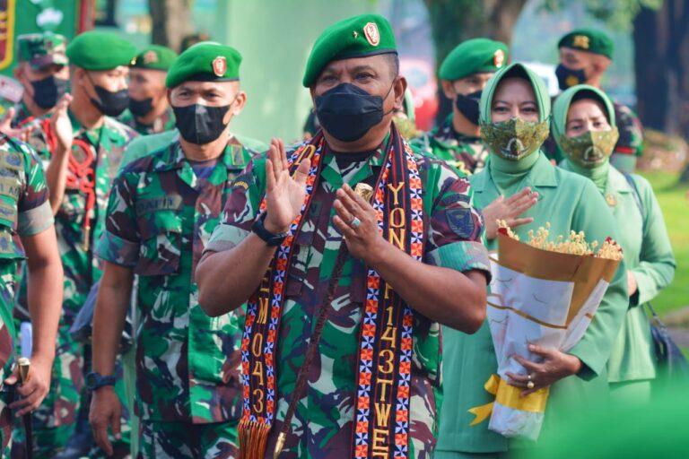 Kunjungan Kerja Danrem 043/Gatam Ke Yonif 143/TWEJ, Danrem Sampaikan: Ikuti Perintah Harian Kasad dan Santi Aji serta Jaga Nama Baik Satuan