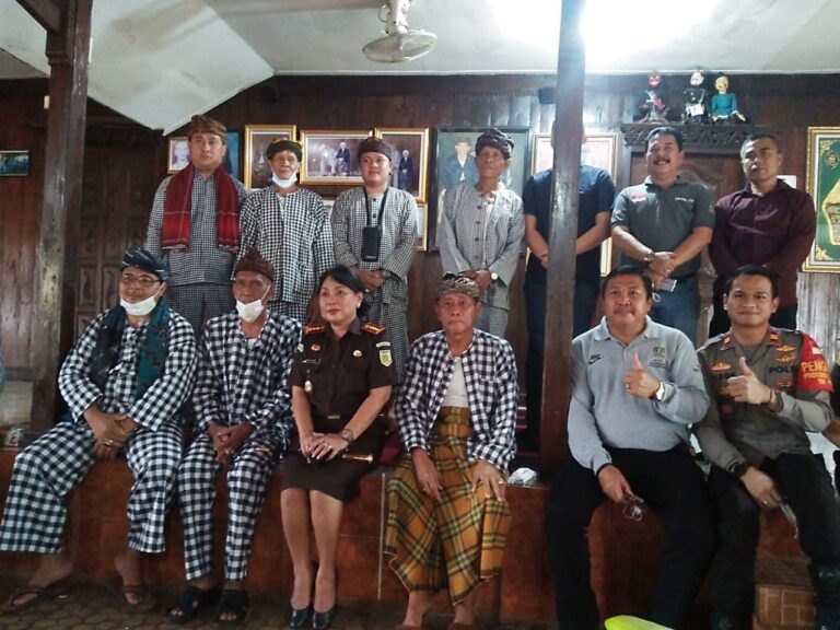 Jalankan Instruksi Jaksa Agung, Kejari Kota Bekasi Sambangi Kampung Kranggan