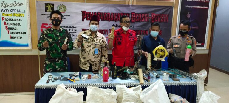 Kodim 0410/KBL Ikut Laksanakan Razia Blok WBP Lapas Kelas I Bandar Lampung Dalam Rangka HBP Ke-58