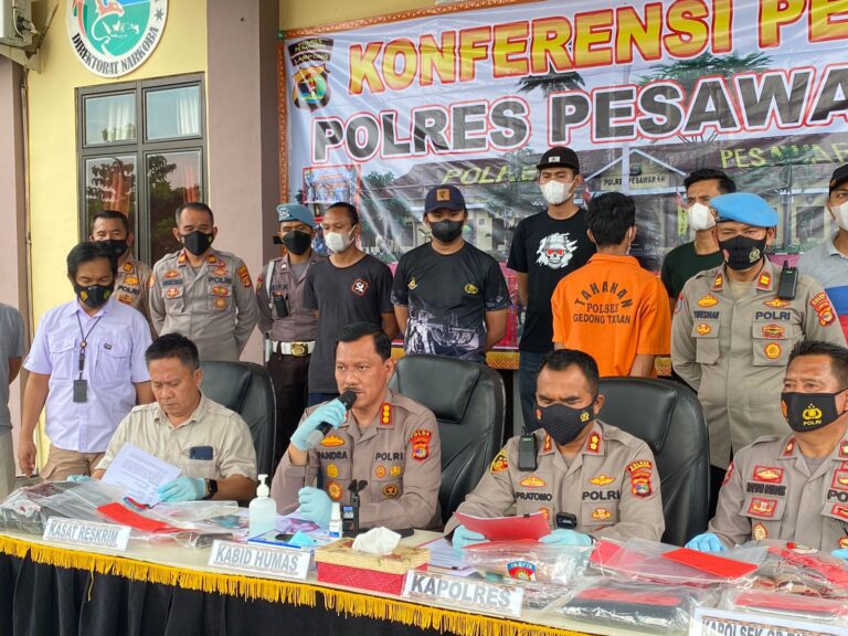 Dalam Hitungan Jam, Polisi Tangkap Pelaku Pembunuhan di Kebun Karet