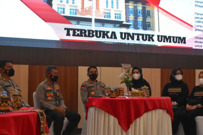 Wujud dan kembangkan usaha mandiri, Bhayangkari Polda Lampung Gelar Bazar UMKM