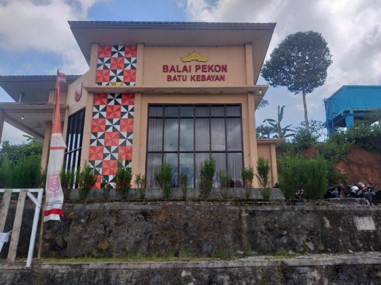 Dikonfirmasi Terkait Pengelolaan Keuangan Desa Selaku PPKD Kasi Pembangunan dan Bendahara Pekon Batu Kebayan Kebingungan