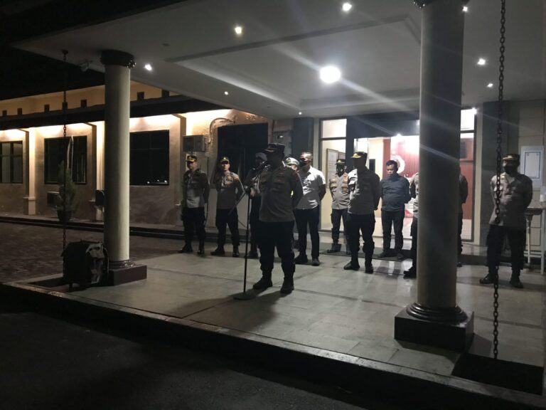 Guna Cegah Gangguan Kamtibmas, Gabungan Polres Lampung Timur, Kodim 0429/Lamtim dan Satpol PP Melaksanakan Patroli Skala Besar
