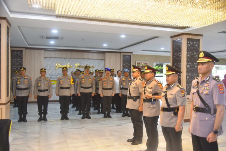 Kapolda Pimpin sertijab Kapolres Lampung Timur dan Koorspripim Polda Lampung