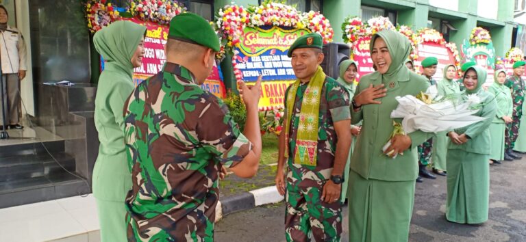 Kodim 0505/Jakarta Timur Gelar Tradisi Penyambutan Dandim Baru