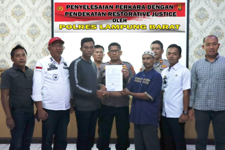 Polres Lampung Barat selesaikan Perkara penganiayaan melalui Restoratif justice