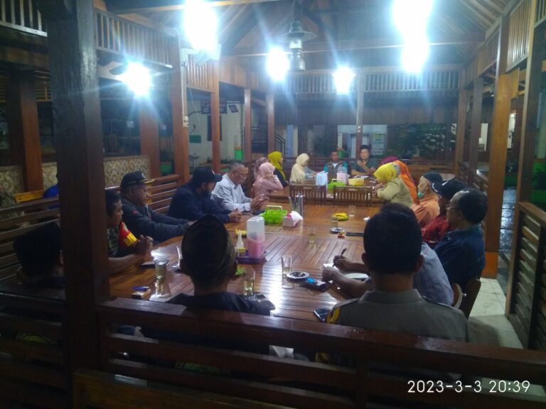 Lurah Kalibaru Beri Pengarahan FKRW Terkait Persiapan Lomba Kinerja Tingkat Kelurahan Di Kota Bekasi
