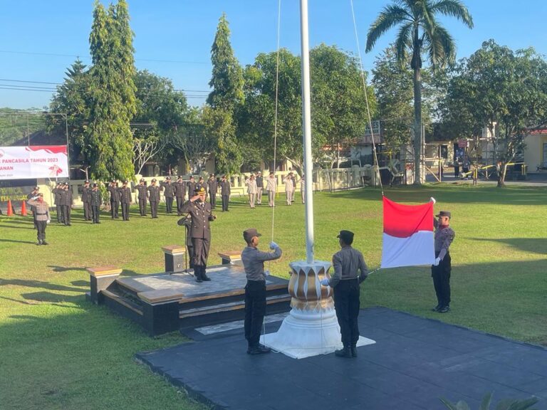 Peringati Hari Lahir Pancasila, Kapolres Lamtim Pimpin Upacara Peringatan