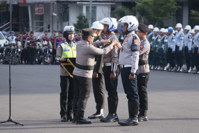 Polda Metro Jaya Gelar Apel Gabungan Operasi Patuh Jaya 2023*