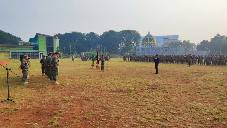 Satpol PP Kota Bekasi Gelar Apel Gabungan Di Lapangan Serba Guna