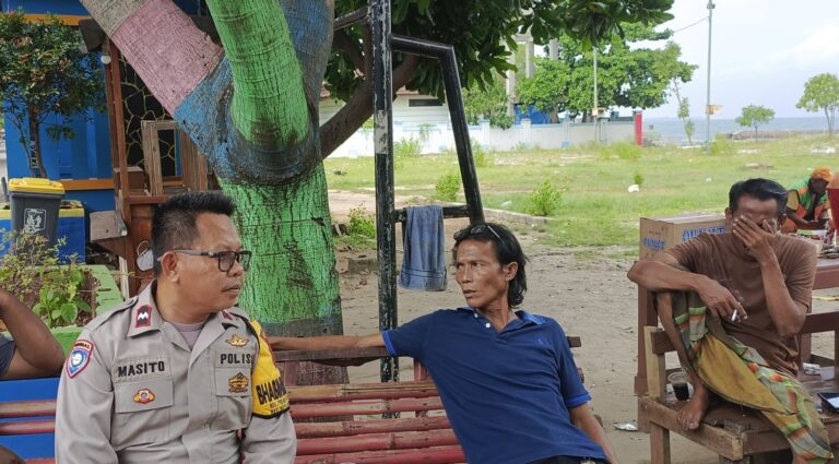 Bhabinkamtibmas Pulau Untung Jawa Sambangi Pemilik Wahana Permainan Laut