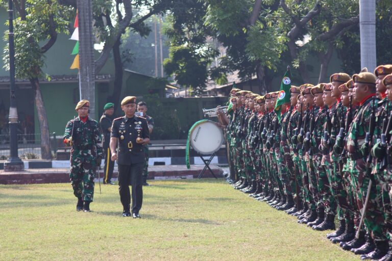 Batalyon Arhanud 6/BAY Laksanakan Upacara Serah Terima Jabatan Komandan Batalyon Arhanud 6/BAY