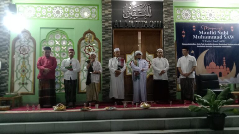 Musholla Al-Muttaqin Perum Graha Santika Jatiluhur Gelar Peringatan Maulid Nabi Muhammad SAW