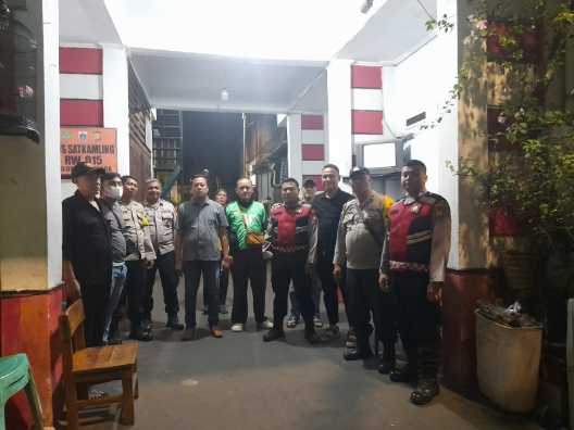 Kanit Reskrim Polsek Koja Laksanakan Program Cooling System di Pos Satkamling RW 015 Kelurahan Lagoa