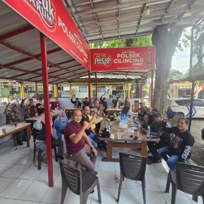 Warga Cilincing Kompak Dukung Polri, Siap Jaga Polsek dari Aksi Anarkis