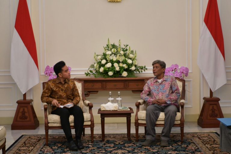 Wapres Dukung Pendidikan Buruh Pelabuhan Lewat Program “Buruh Sekolah, Buruh Sarjana”
