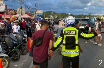 Layanan Prima Polri: Balapan Usai, Polisi Tetap Siaga Jamin Kenyamanan Turis di Destinasi Wisata Lombok