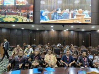 Penguatan Implementasi, DPR dan Dewan Pers Sepakat Pasal 8 UU Pers Konstitusional