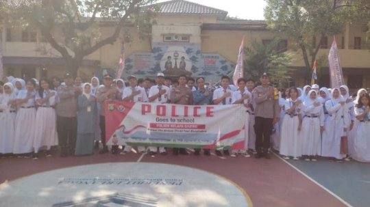 Kapolsek Kelapa Gading Ajak Pelajar SMK Hang Tuah 1 Jadi Polisi bagi Diri Sendiri