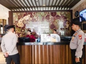 Satuan Pam Obvit Polres Metro Jaksel Tingkatkan Pengamanan di Sentra Ekonomi dan Perkantoran