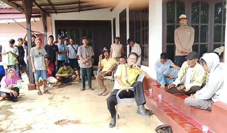 CV. Pagar Gunung Diminta Warga Bertanggung Jawab Terhadap Kerusakan Jalan dan Lingkungan