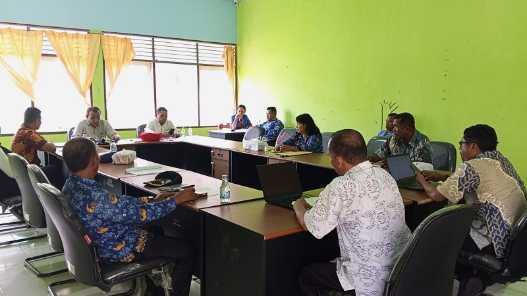 Komisi II DPRD SBB Gelar Raker Bersama Dikbud Bahas Anggaran, Pelaksanaan US dan Dapodik