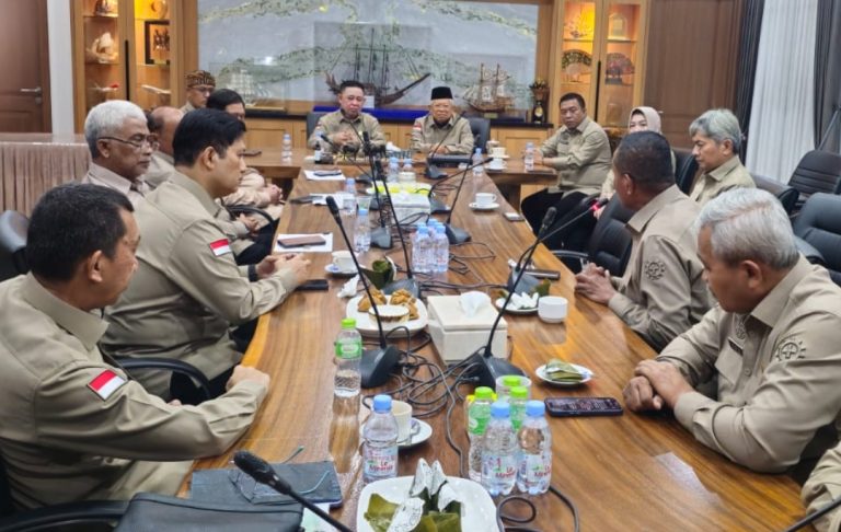 Wakil Presiden RI Ke 13, Prof. Dr. K.H. Ma’ruf Amin Dikukuhkan Sebagai Ketua Dewan Penasehat AMPETRA INDONESIA, Tegaskan Organisasi Harus Segera “Action”