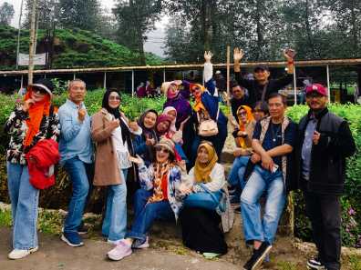 Lepas Rindu Setelah Puluhan Tahun, Alumni SMA 41 Jakarta Angkatan 1986 Reuni di Ciwidey