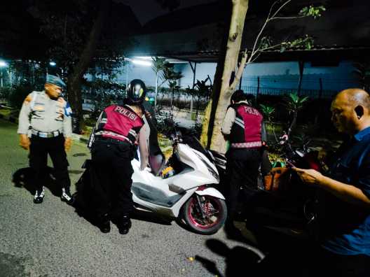 Polsek Kelapa Gading Amankan Pelaku Pemerasan dan Perusakan Gerobak Saat KRYD