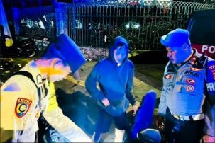 Empat Pemuda Diamankan Saat Patroli KRYD Polsek Koja, Kedapatan Bawa Minuman Beralkohol