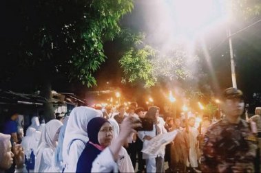 Ribuan Warga Meriahkan Pawai Obor Sambut 1 Muharram 1448 H di Kelapa Gading, Berlangsung Aman dan Kondusif