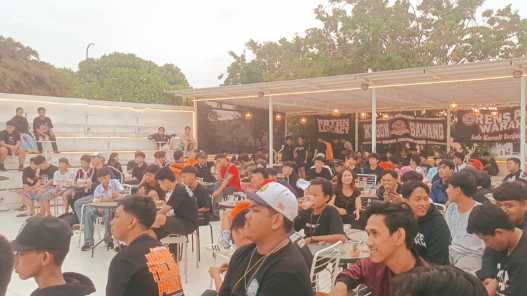 Nobar Semifinal Piala Presiden di Koja Berjalan Kondusif, Puluhan Suporter Persija Dikawal Polisi