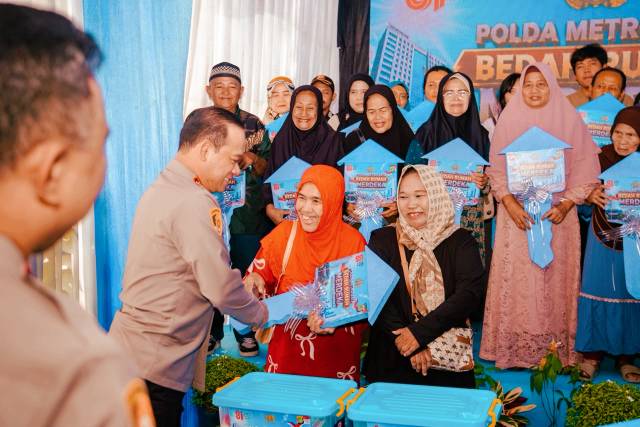 Wujudkan Program Presiden, Polda Metro Jaya Resmikan 35 Rumah Layak Huni