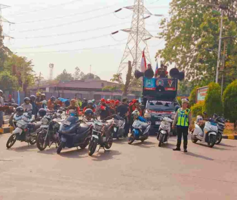 Di Tengah Aksi Buruh, Polisi Kedepankan Dialog dan Jaga Ruang Demokrasi